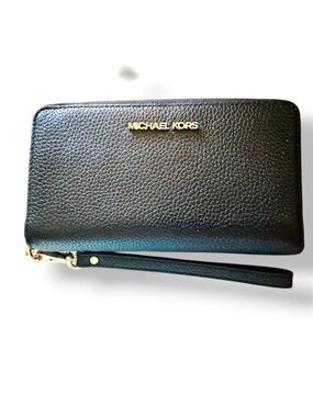 Michael Kors NEW  Large Flat Phone Case Wristlet or Wallet!